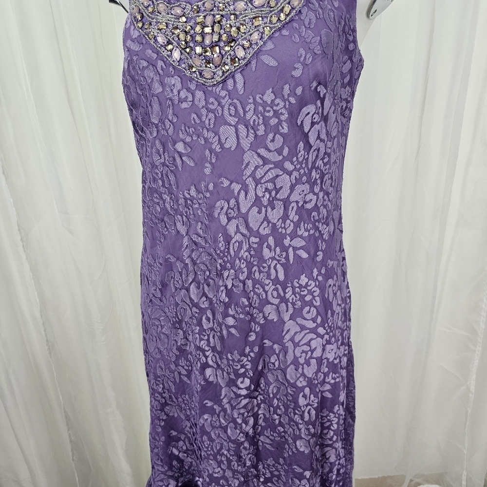Alex Evenings Purple Burn Out 2-Layer Ruffle Bottom Bead Neck Dress Size 10 - Picture 3 of 10